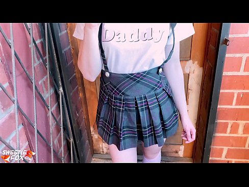❤️ L'escola es xucla la polla profundament i la folla en lloc de les classes. ☑ Súper porno al ca.makesexnotwar.ru ﹏