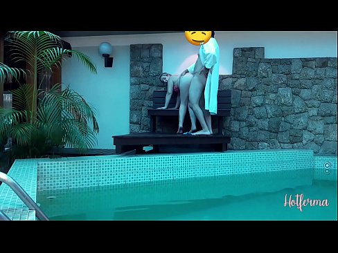 ❤️ El cap convida la criada a la piscina, però no va poder resistir-se a una calor ☑ Súper porno al ca.makesexnotwar.ru ﹏