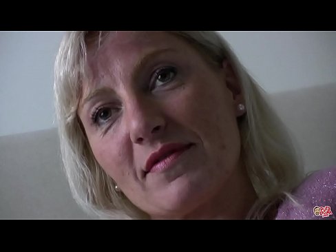 ❤️ La mare que hem fotut tots... Senyora, porteu-vos! ☑ Súper porno al ca.makesexnotwar.ru ﹏